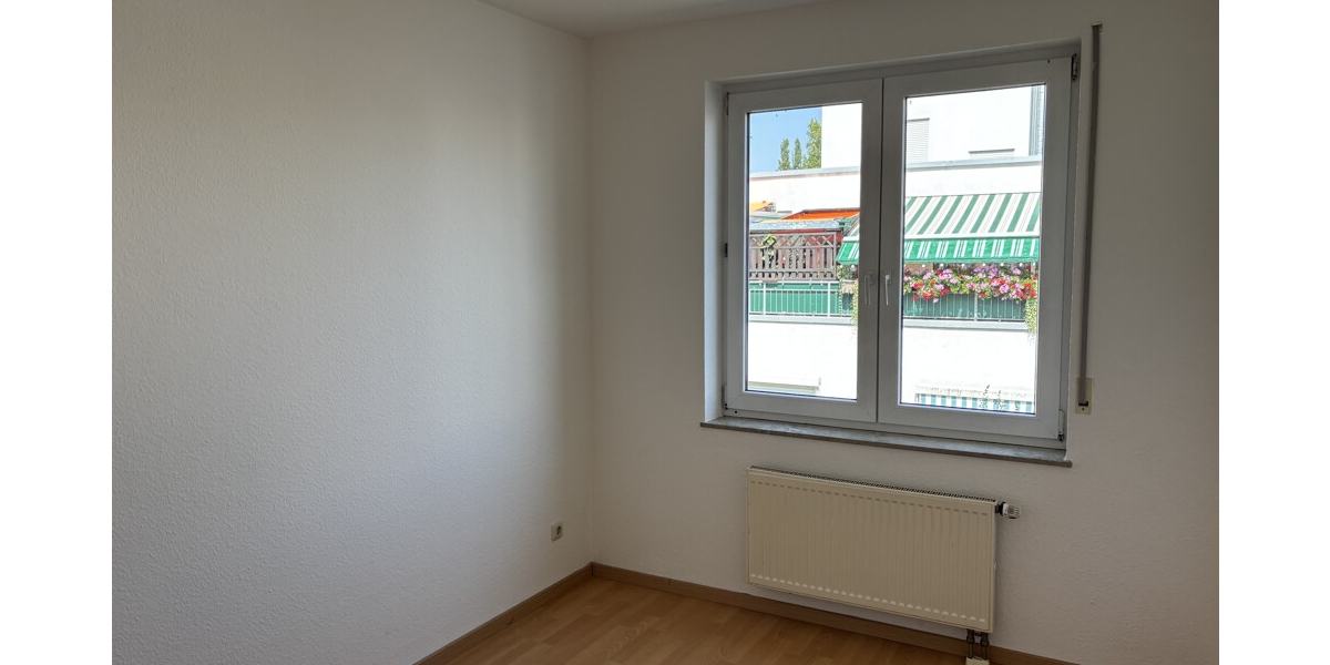 Seniorengerechte 3-Zimmer Eigentumswohnung mit Fahrstuhl und TG 3 zimmer