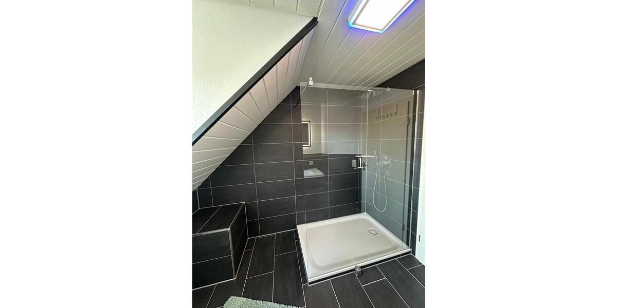 Dachgeschoßwohnung Haigerloch - 4 Zimmer, 77 m&sup2;, 260.000&euro; | Angebot:25813093