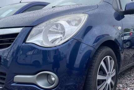 Opel Agila 86.150 km 5.900 € Villingen-Schwenningen 78052