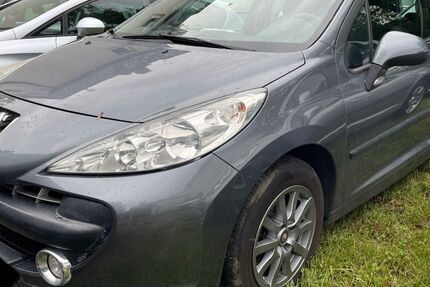 Peugeot 207 125.000 km 1.999 &euro; Markt Schwaben 85570