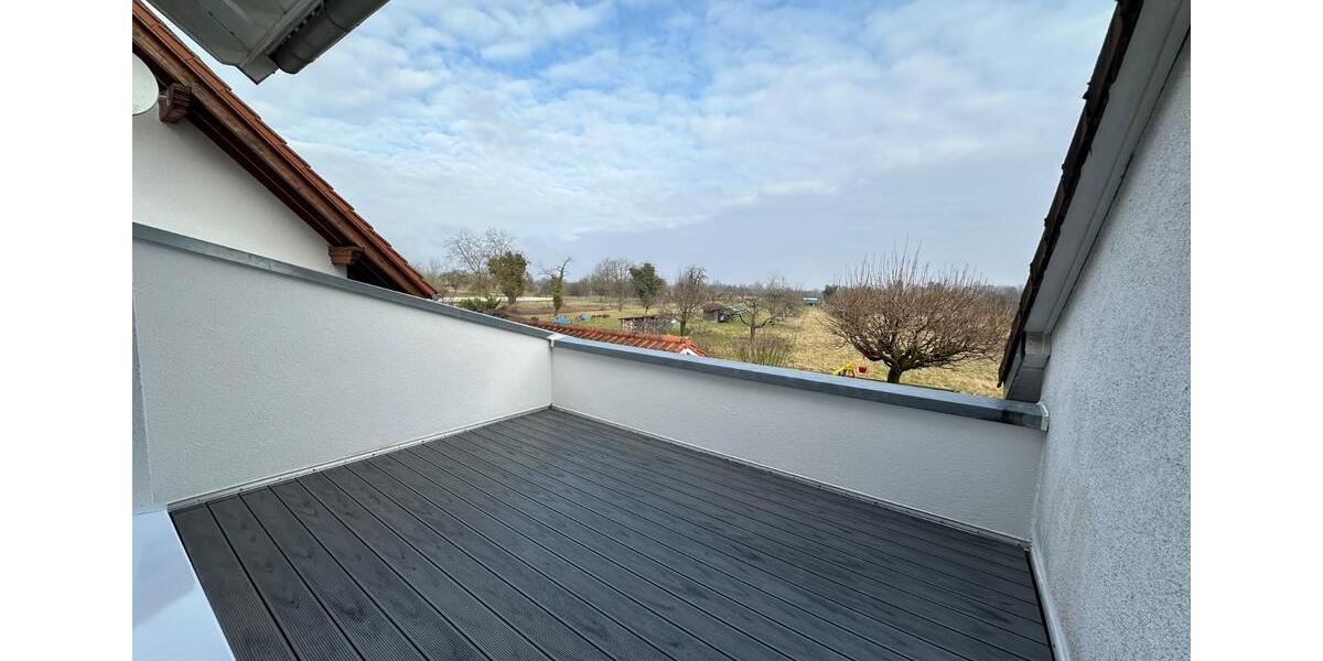 Etagenwohnung Rastatt - 4.5 Zimmer, 145 m&sup2;, 1.450&euro; | Angebot:24873257