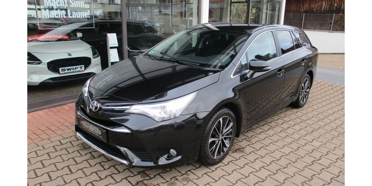 Toyota Avensis 31.225 km 17.900 &euro; Stuttgart 70599