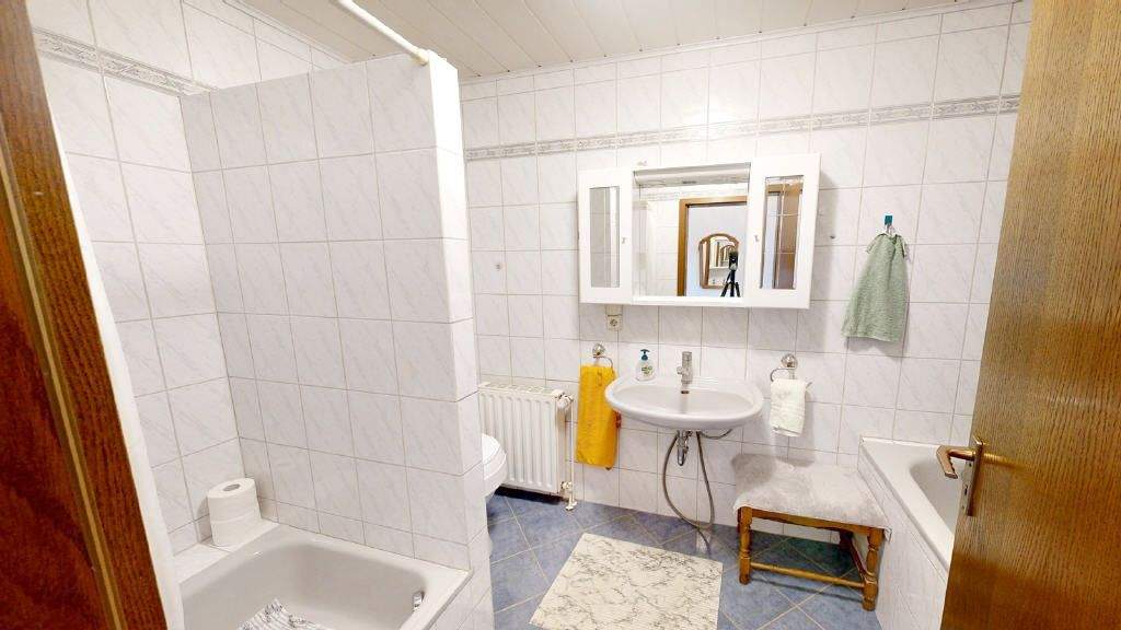 Langenfeld-Richrath! Sonnenhelles Einfamilienhaus mit Garten, Terrasse und Stellplatz in ruhiger Lage! (LK 4903) 5 zimmer