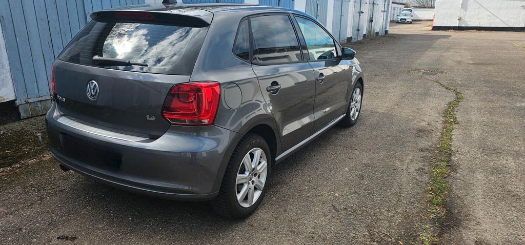 VW Polo 111.521 km 5.650 &euro; Rostock 18107