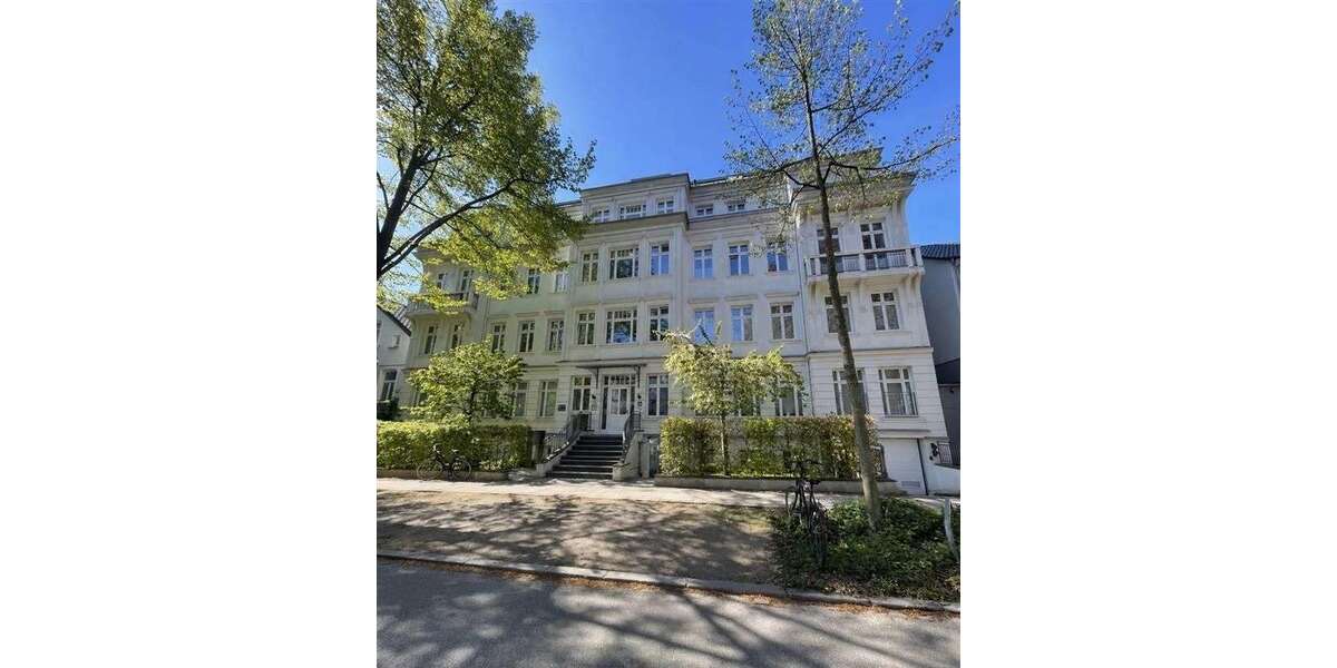 Etagenwohnung Hamburg Eimsbüttel - 2 Zimmer, 82 m&sup2;, 1.578&euro; | Angebot:27111006