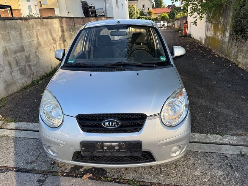 Kia Picanto 196.700 km 950 € Reutlingen 72762