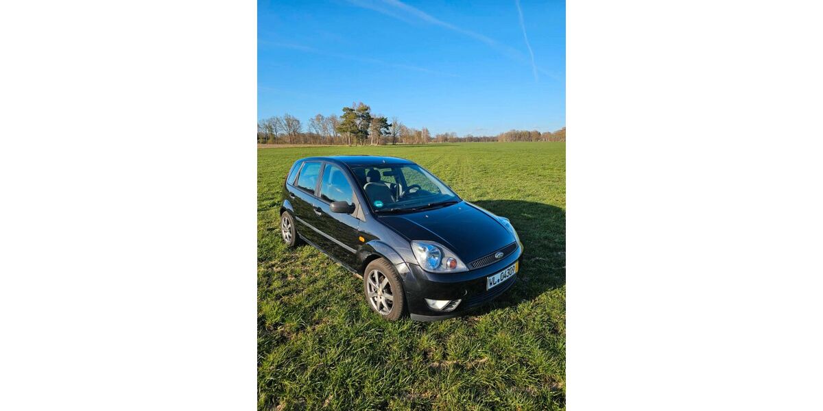 Ford Fiesta 220.000 km 600 &euro; Königsmoor 21255