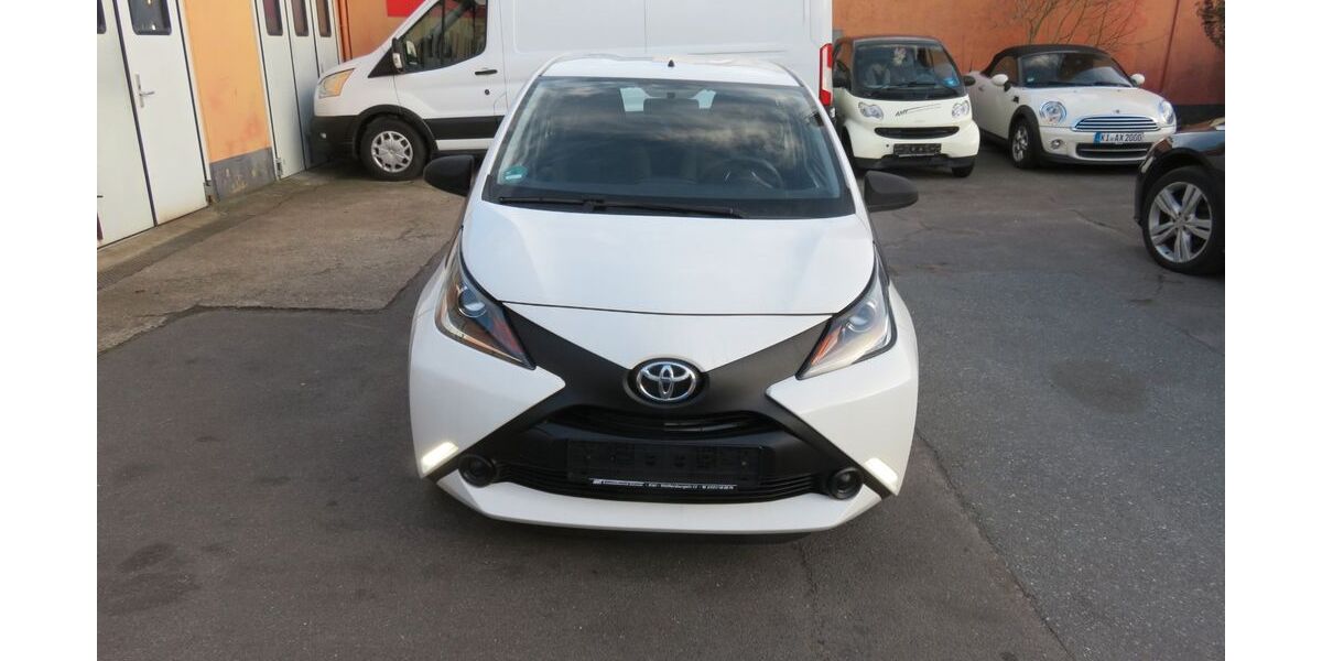Toyota Aygo (X) 103.564 km 5.990 &euro; Kiel 24116