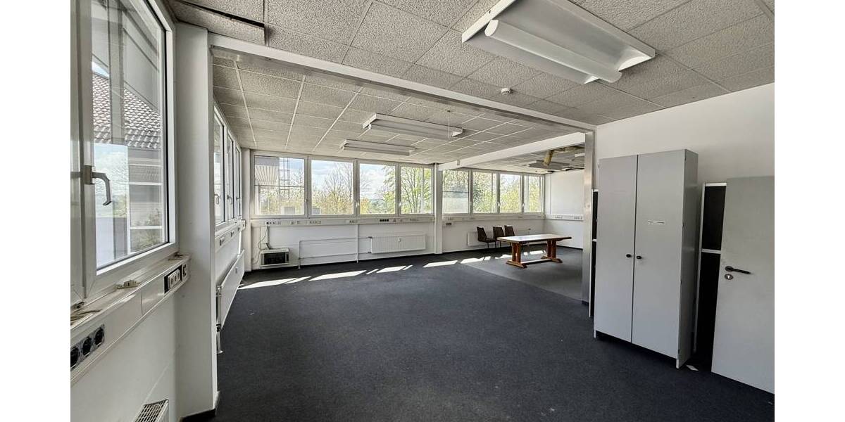 Gewerbeobjekt Leopoldshöhe - 1.990&euro; | Angebot:26206505