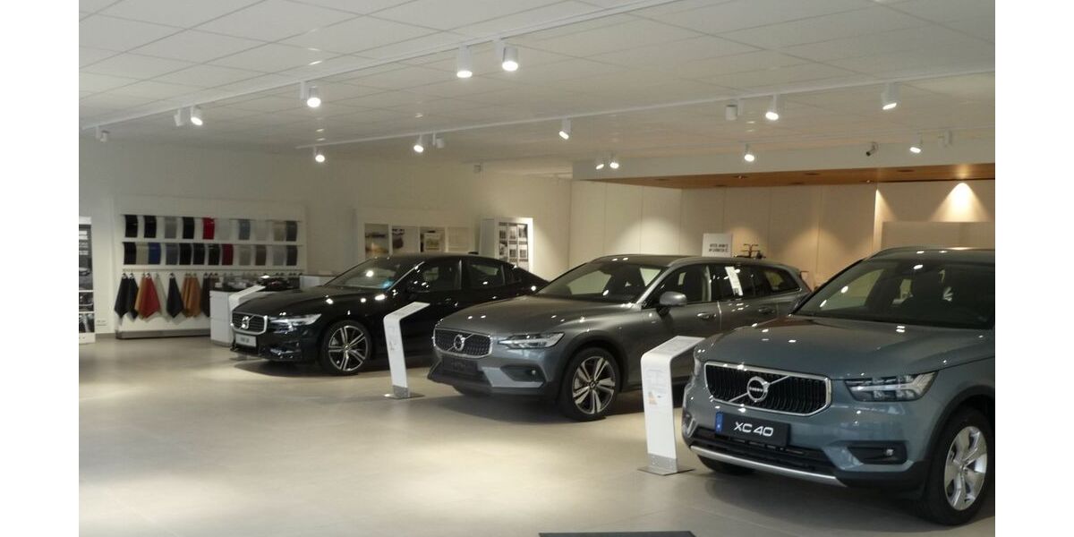 Volvo XC60 106.882 km 34.887 &euro; Hoechst im Odenwald 64739