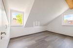 WINDISCH - ERSTBEZUG! Hochwertige 2-Zi.-DG - Wohnung mit EBK, Balkon und privatem Garten - Dachgeschoßwohnung Gröbenzell | Angebot:26764137