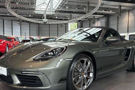 Porsche Boxster 9.890 km 79.890 &euro; Paderborn 33100