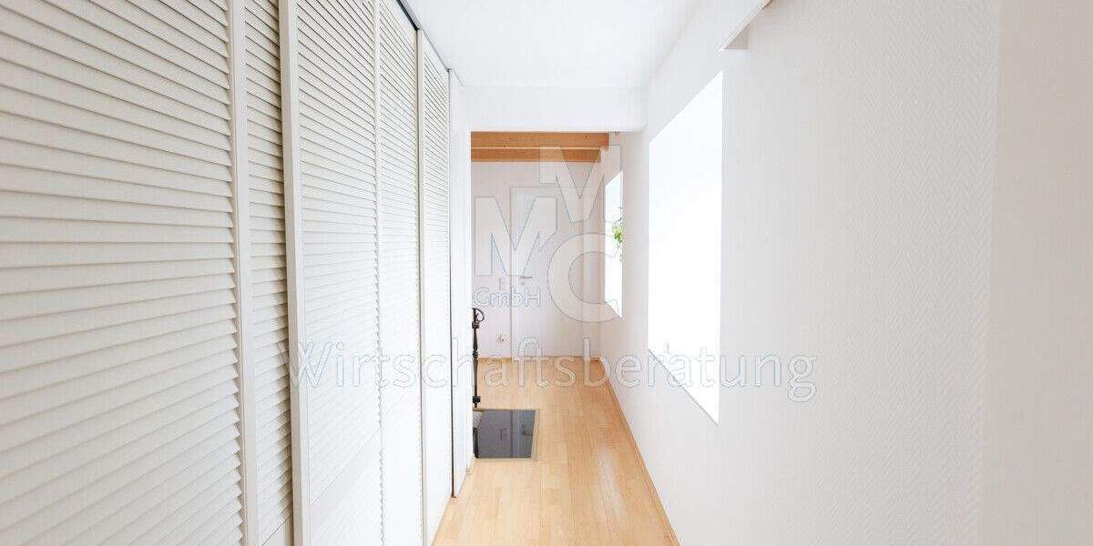 Einfamilienhaus Isernhagen / Altwarmbüchen Altwarmbüchen - 7 Zimmer, 319 m&sup2;, 1.245.000&euro; | Angebot:25475414