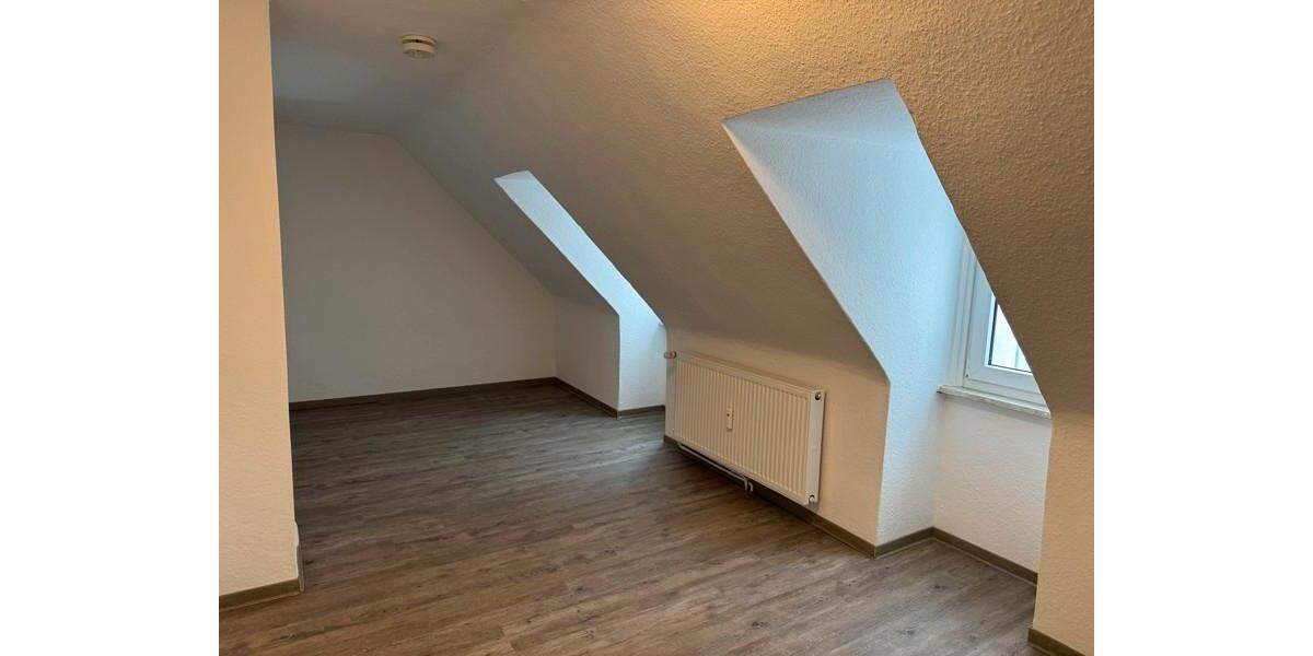 Dachgeschoßwohnung Braunschweig Lehndorf-Watenbüttel - 1 Zimmer, 36 m&sup2;, 354&euro; | Angebot:25583243