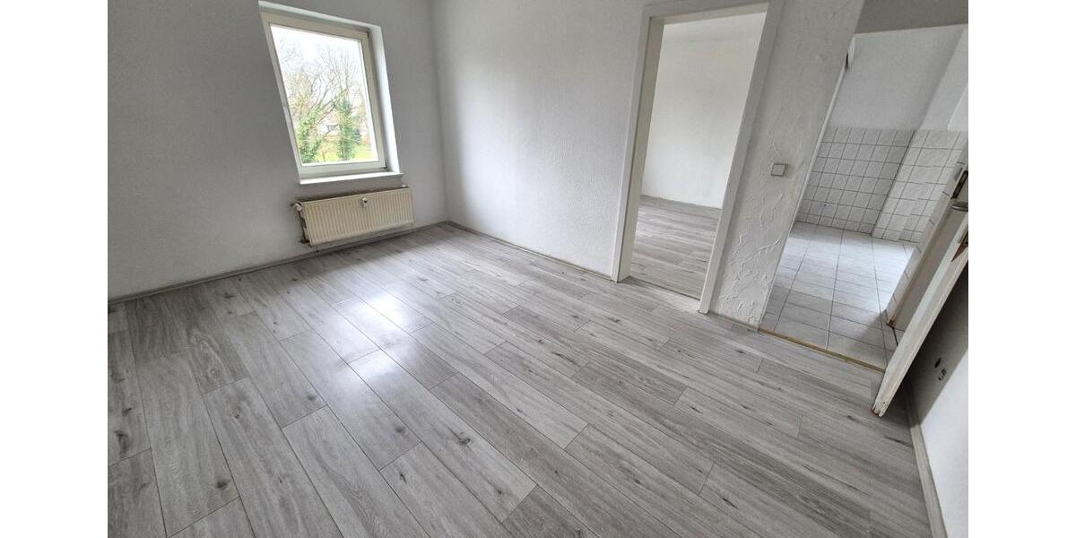 Dachgeschoßwohnung Güstrow - 2 Zimmer, 45 m&sup2;, 360&euro; | Angebot:25510316