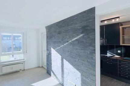 Loftartiges Wohngefühl in Roth - 3 Zimmer mit Loggia, hochwertiger Küche, TG & Keller - sofort frei 3 zimmer