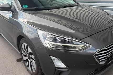 Ford Focus 102.481 km 11.990 &euro; Wuppertal 42285