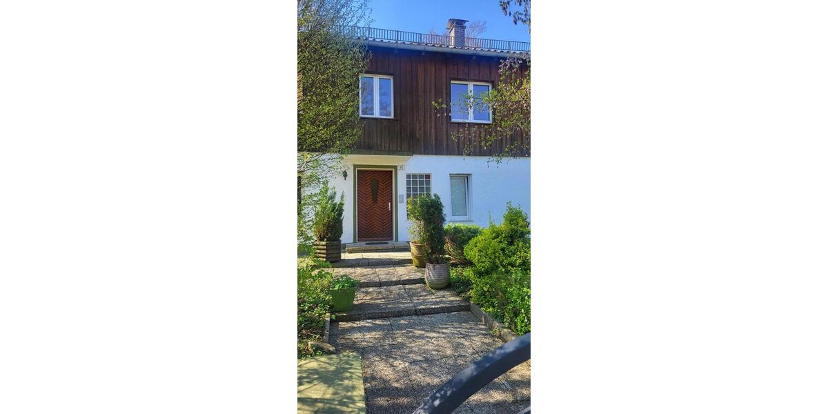 Etagenwohnung Geretsried - 3 Zimmer, 96 m&sup2;, 1.530&euro; | Angebot:26214250