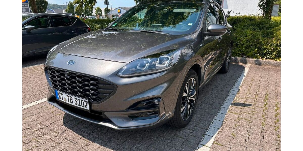 Ford Kuga 63.000 km 25.750 &euro; Eggingen 79805