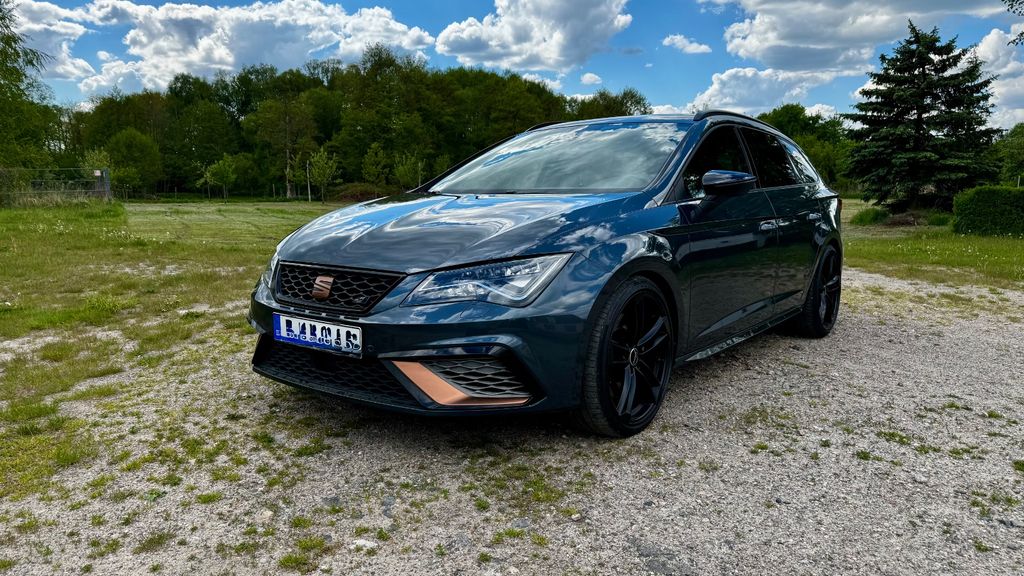Seat Leon 71.150 km 22.400 &euro; Grünheide 15537