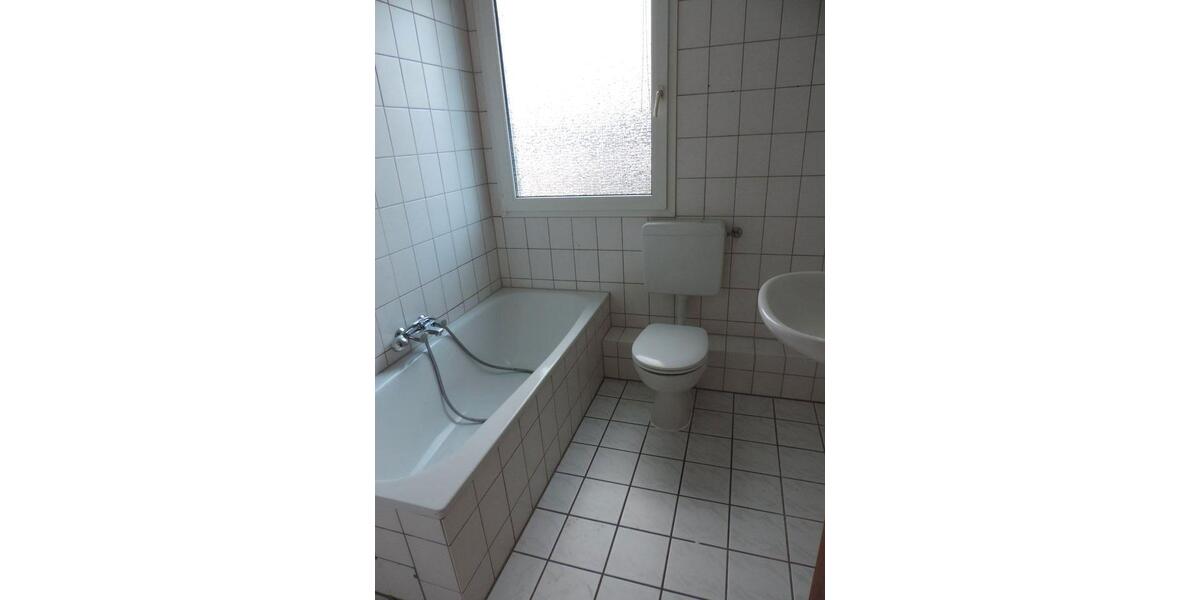 Dachgeschoßwohnung Dortmund Hombruch - 2 Zimmer, 75 m&sup2;, 560&euro; | Angebot:26298784
