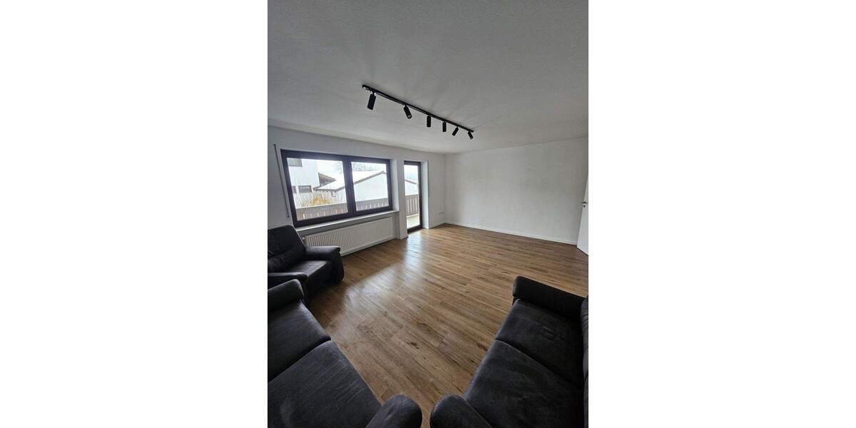 Etagenwohnung Cham Chammünster - 4 Zimmer, 110 m&sup2;, 260.000&euro; | Angebot:25732262