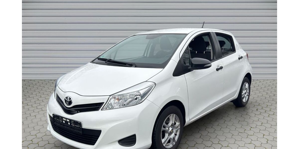 Toyota Yaris 27.227 km 6.698 &euro; Neitersen 57638
