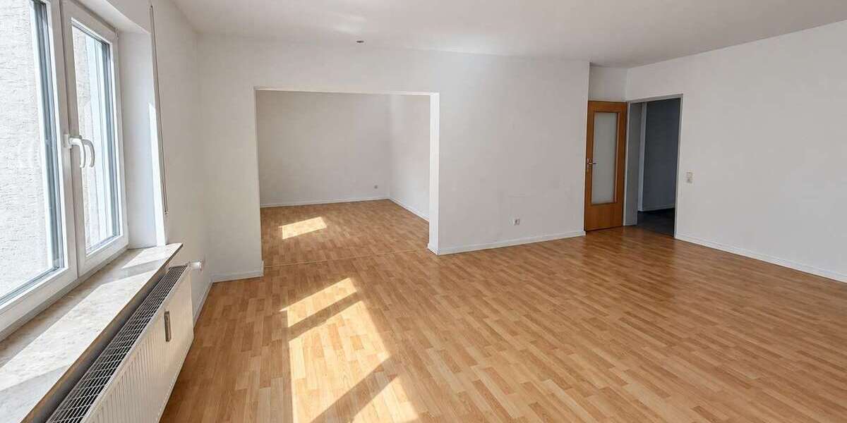 Etagenwohnung Marburg Marbach - 5 Zimmer, 105 m&sup2;, 900&euro; | Angebot:27336501