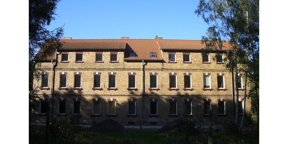 Dachgeschoßwohnung Lauchhammer - 5 Zimmer, 80 m&sup2;, 485&euro; | Angebot:25931687