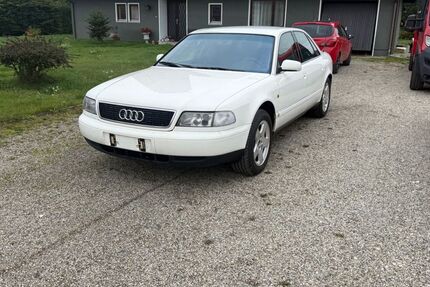 Audi A8 396.000 km 2.799 € Geisenfeld 85290