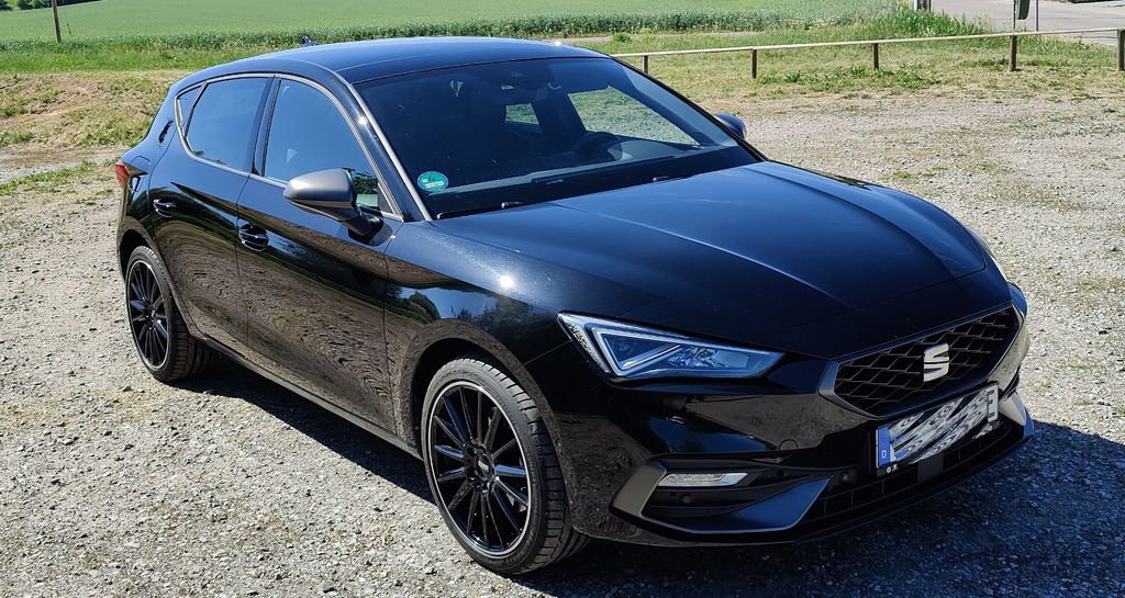 Seat Leon 45.335 km 22.700 &euro; Wenzenbach 93173