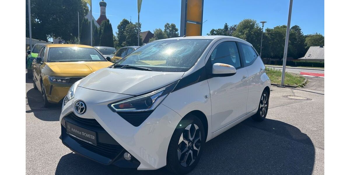 Toyota Aygo (X) 35.000 km 10.800 &euro; Klosterlechfeld 86836