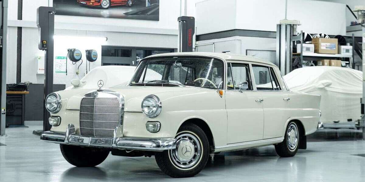 Mercedes-Benz 190 74.324 km 25.890 € Neuss 41470