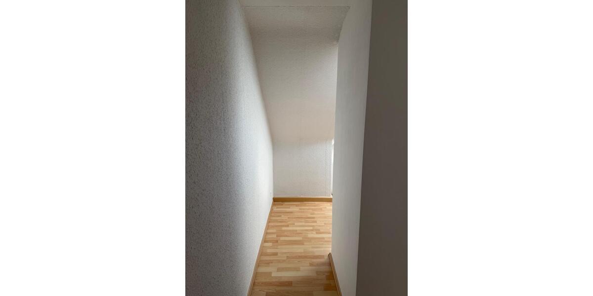 Dachgeschoßwohnung Mannheim Rheinau - 3 Zimmer, 70 m&sup2;, 800&euro; | Angebot:26699166