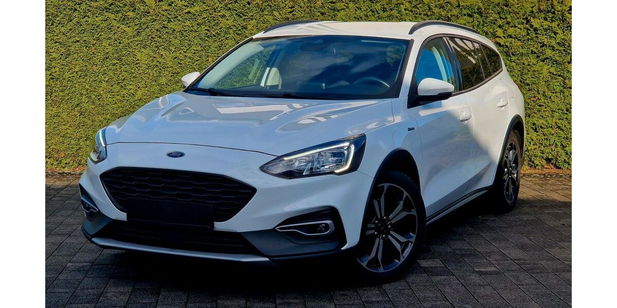 Ford Focus 119.000 km 14.499 &euro; Bad Lippspringe 33175