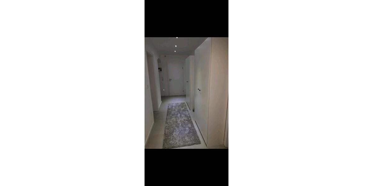 Erdgeschoßwohnung Halle - 4 Zimmer, 112 m&sup2;, 325.000&euro; | Angebot:26061716