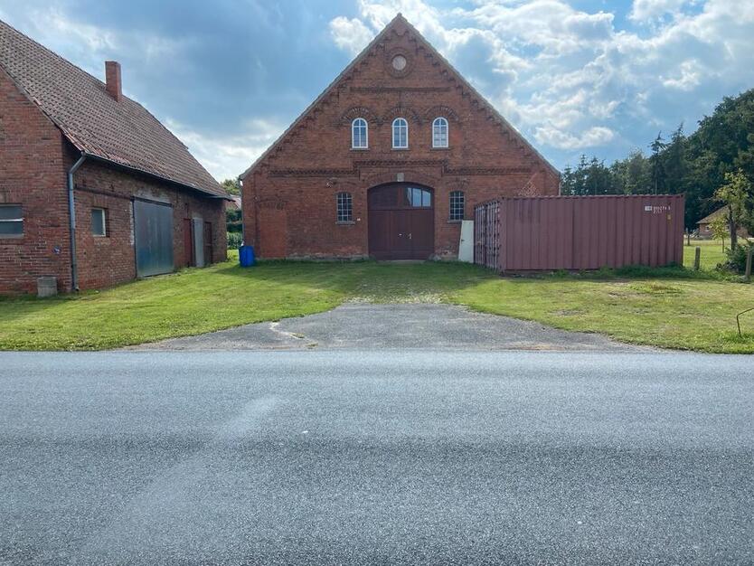 Bauernhaus, Halle, Lagerfläche, Gewerbefläche zu vermieten