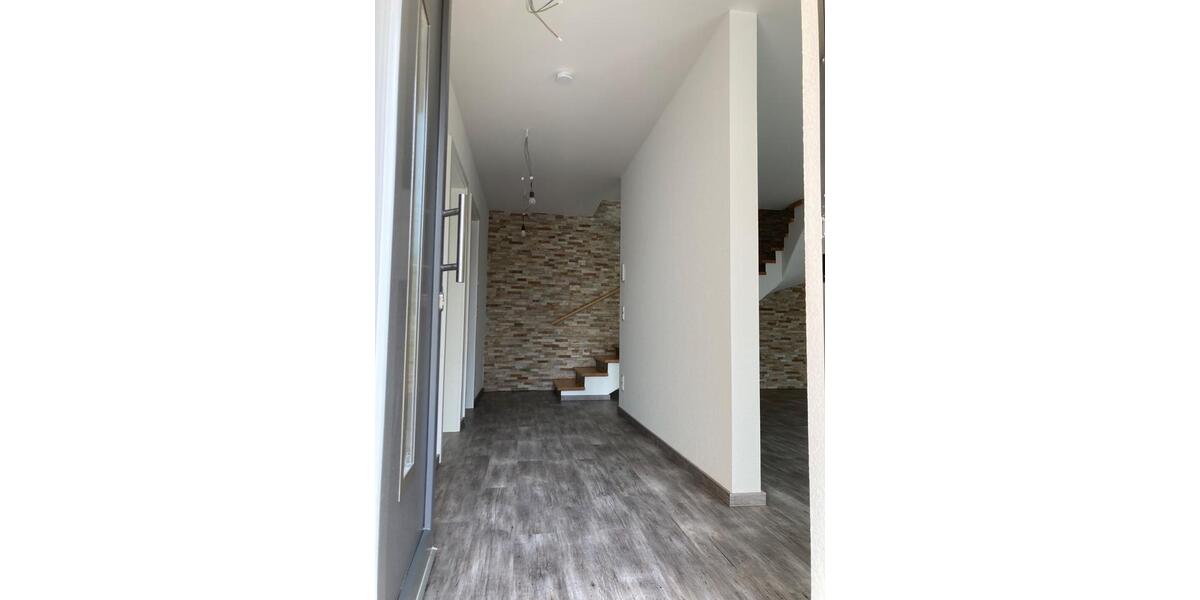 Maisonettenwohnung Schönebeck (Elbe) - 3 Zimmer, 109 m&sup2;, 996&euro; | Angebot:26674335