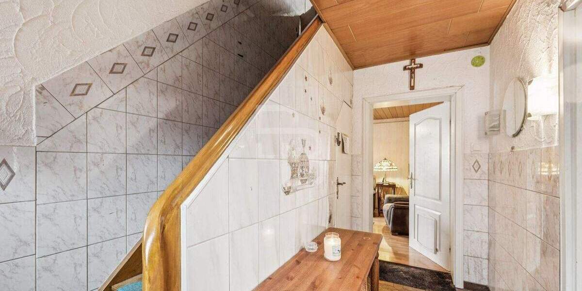 Einfamilienhaus Hürth Berrenrath - 4 Zimmer, 98 m&sup2;, 350.000&euro; | Angebot:25687116