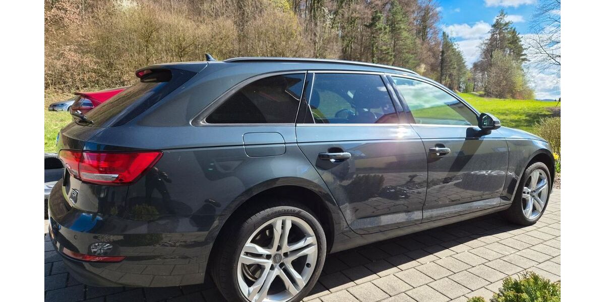 Audi A4 85.000 km 14.000 &euro; Tiengen 79761