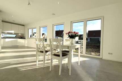 Haus zum Kaufen in Nördlingen 549.900 € 142.75 m² 5 zimmer