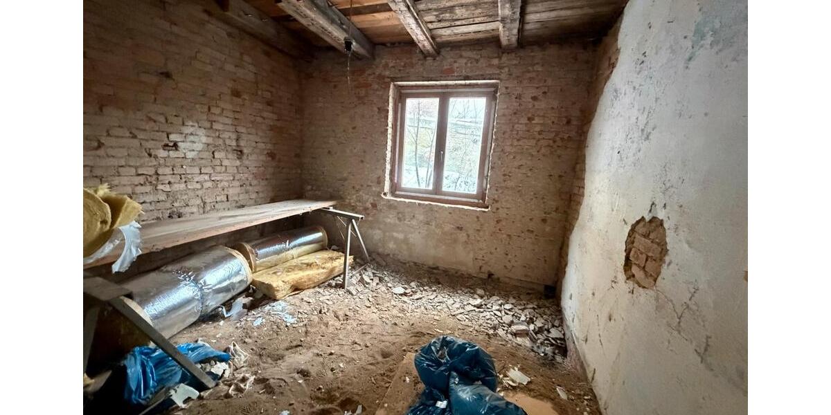 Einfamilienhaus Rositz - 8 Zimmer, 140 m&sup2;, 500&euro; | Angebot:24812820