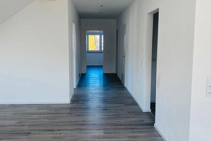 Wohnung Rottenburg an der Laaber - 3.5 Zimmer, 110 m&sup2;, 1.190&euro; | Angebot:25934630