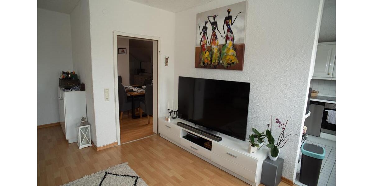 Dachgeschoßwohnung Münster (Hessen) - 4 Zimmer, 120 m&sup2;, 1.200&euro; | Angebot:25376343