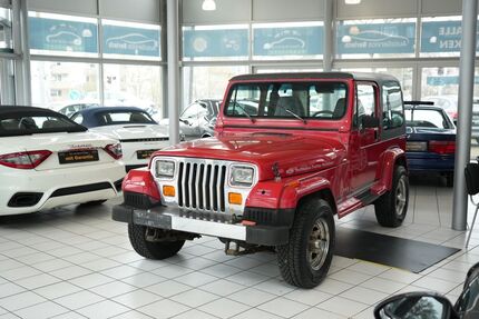 Jeep Wrangler 176.379 km 8.900 &euro; Obertshausen 63179