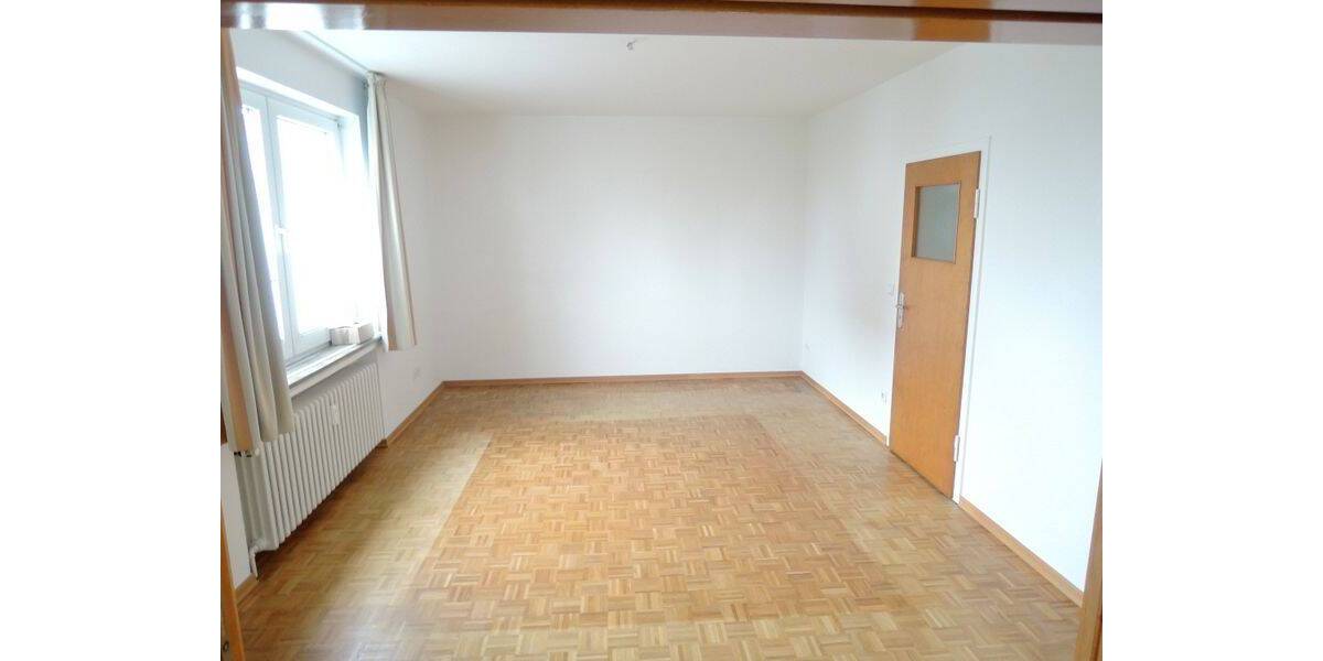 Etagenwohnung Northeim - 4 Zimmer, 98 m&sup2;, 600&euro; | Angebot:26346953