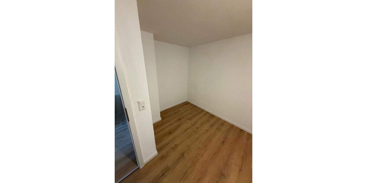 Etagenwohnung Langenau (Albeck) Albeck - 6 Zimmer, 148 m&sup2;, 250.000&euro; | Angebot:25824686