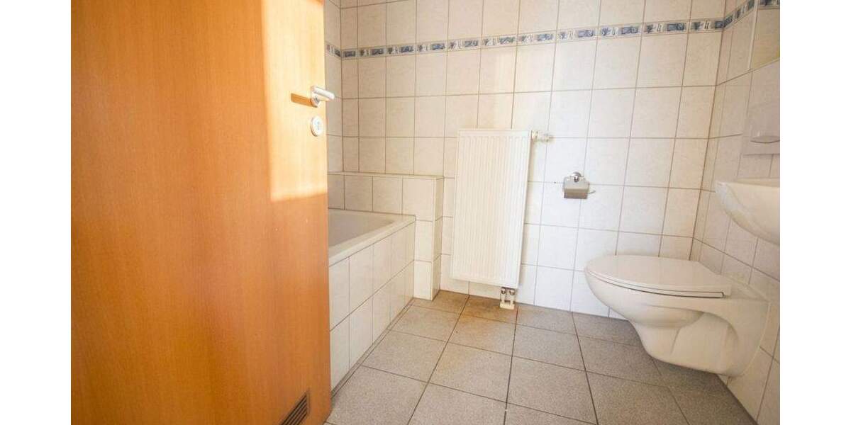 Etagenwohnung Ludwigshafen am Rhein / Mundenheim West - 2 Zimmer, 61 m&sup2;, 630&euro; | Angebot:24621026