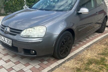 VW Golf 152.000 km 3.000 &euro; Schoden 54441