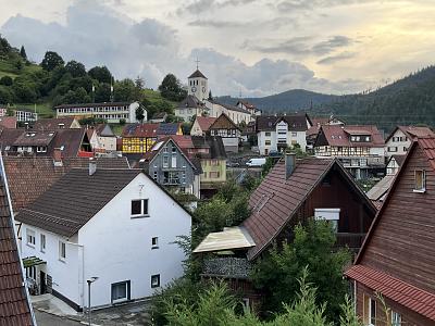 BESCHAULICHES KLEINES FACHWERKHAUS 7 zimmer